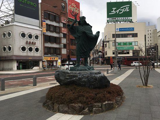 Statue of Banryu Shonin